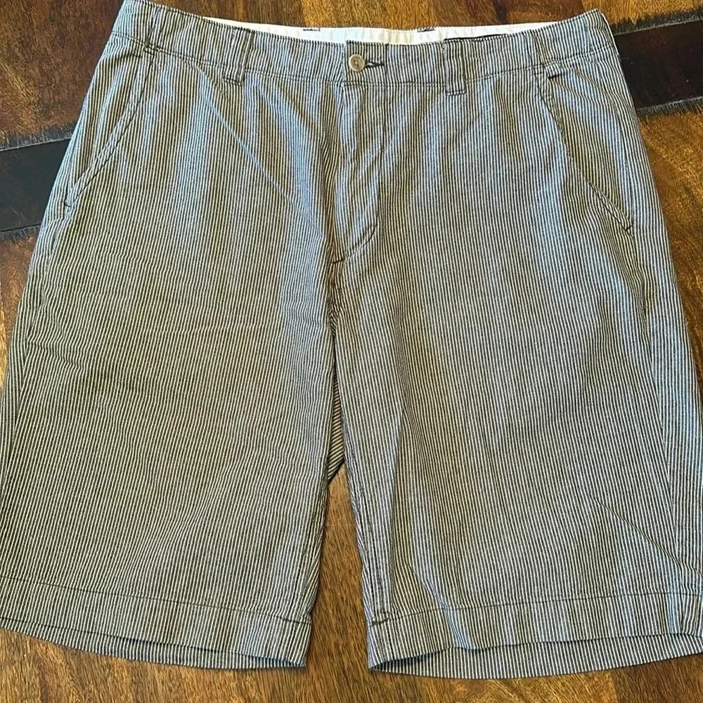 Cremieux men’s shorts size 34